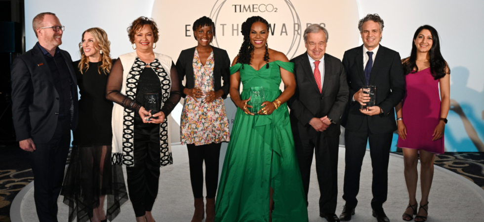 (L-R) Simon Mulcahy, Jess Sibley, Lisa P. Jackson, Vanessa Nakate, Gloria Walton, António Guterres, Mark Ruffalo, and Shyla Raghav attend the TIME CO2 Earth Awards Gala at Mandarin Oriental New York on April 25, 2023 in New York City.